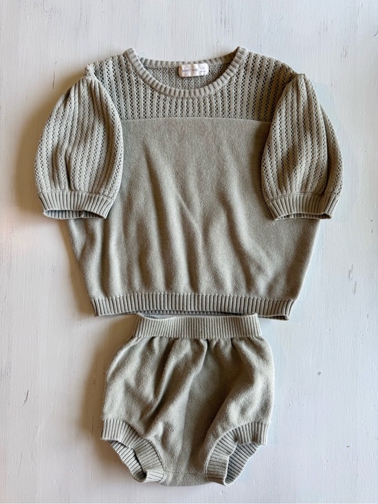 Quincy Mae Other - Quincy Mae Pistachio Pointelle
Knit Puff Sleeve Top & Bloomers Set